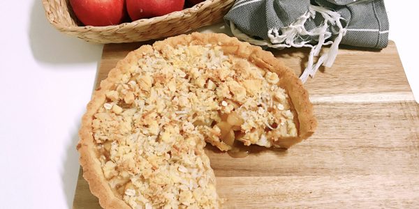 Crazy About Cooking Apple Crumble Pie Featured Image